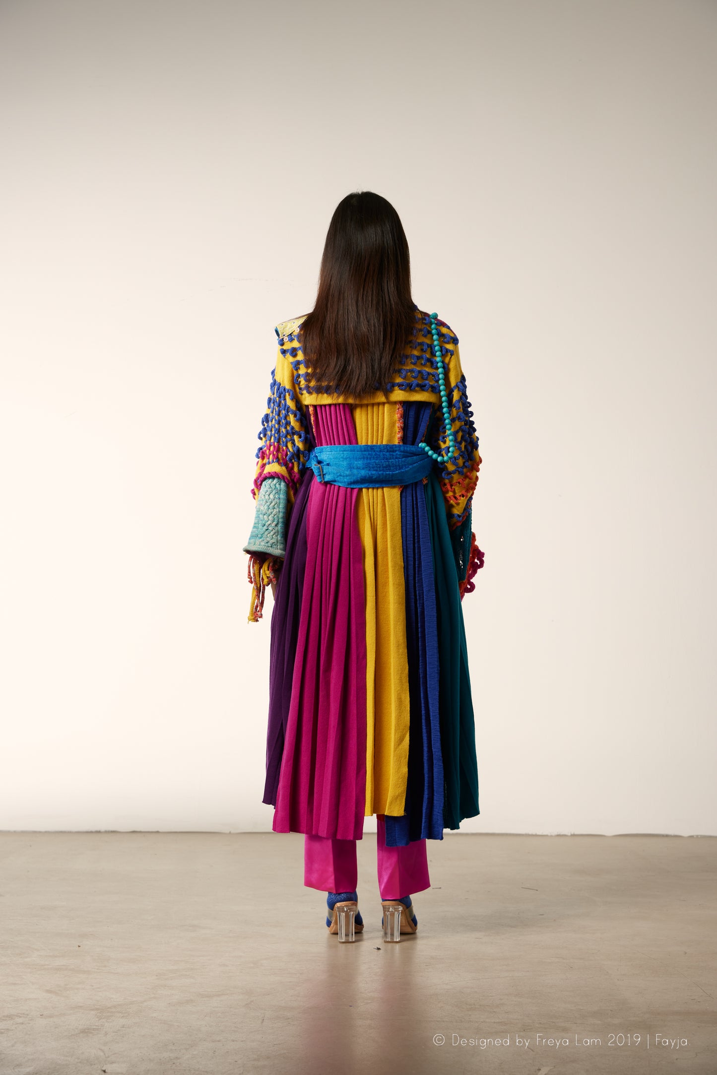 Show outfit 5 -