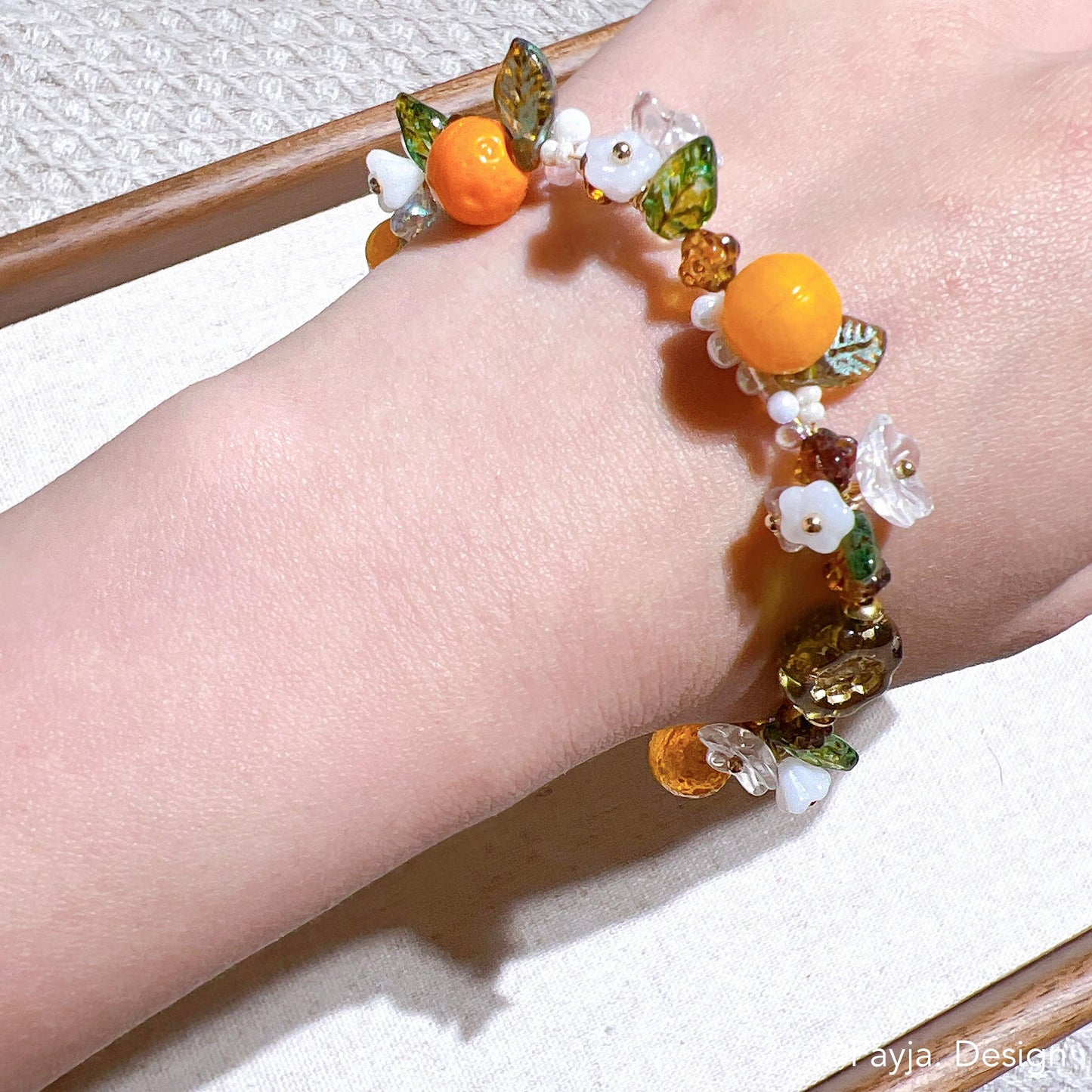 Orange fruit jewelry, cute oranges  bracelet, orange floral bracelet, summer jewelry for holiday vacation, bohemian bead, gift for her